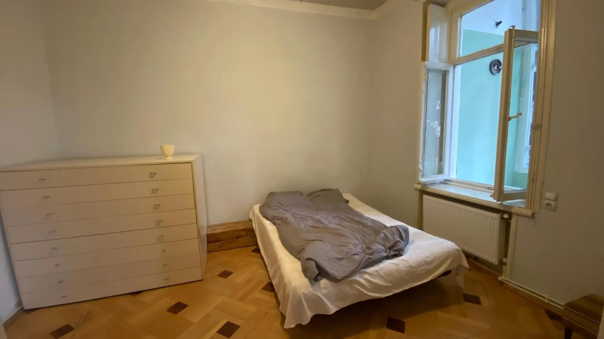 Old Apartment On 10 Krylov Street تبليسي جورجيا